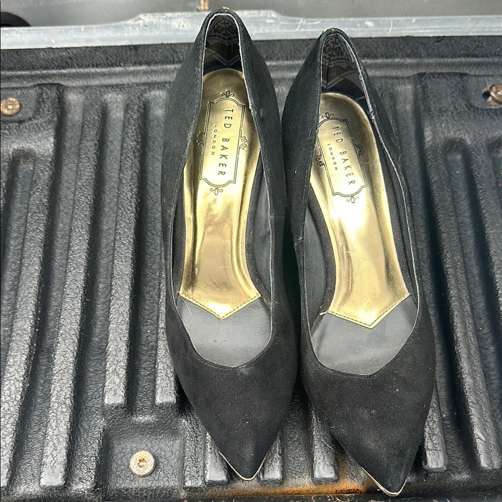 Ted Baker Black Heels with Sleek Design